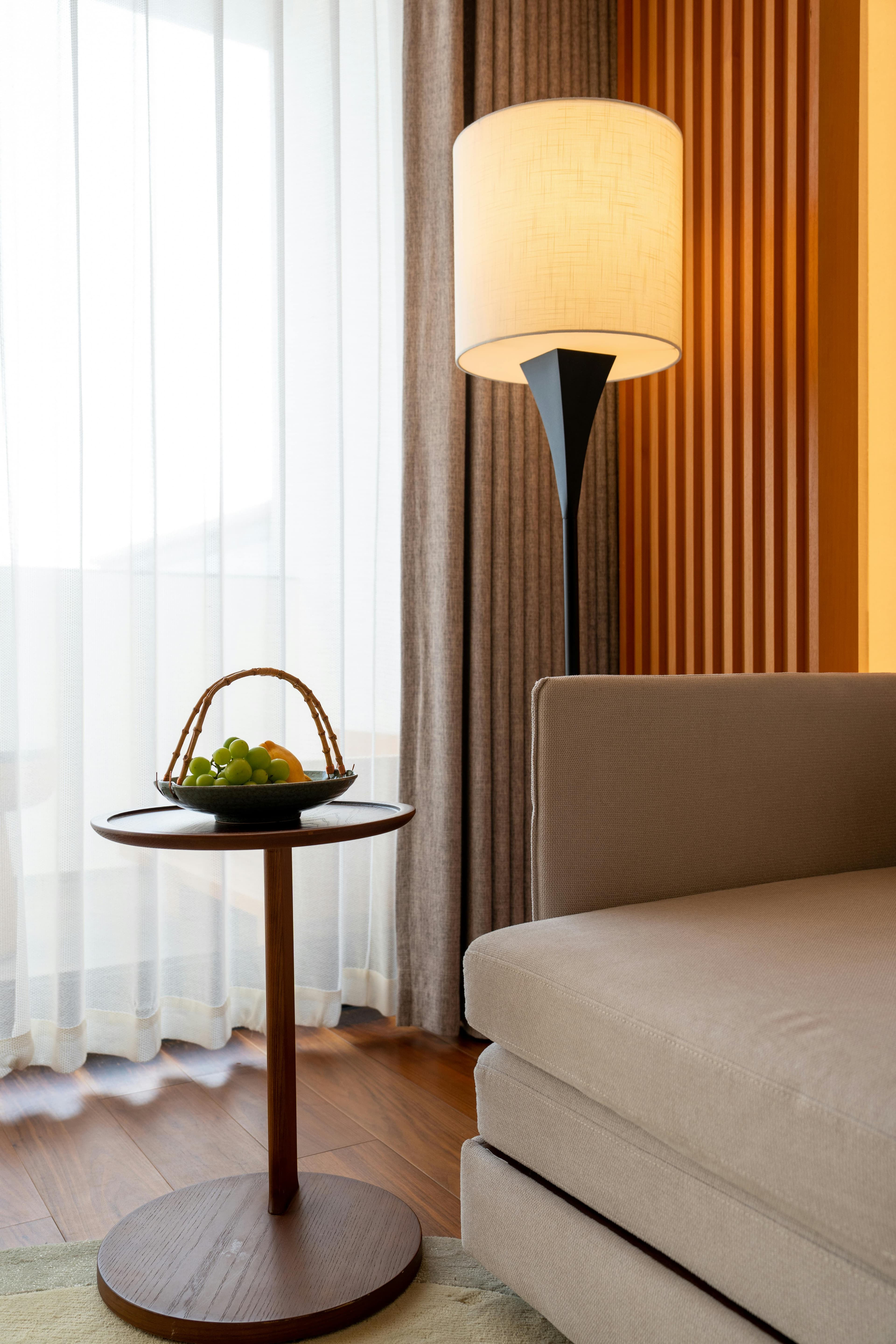 rounded-hotel-1